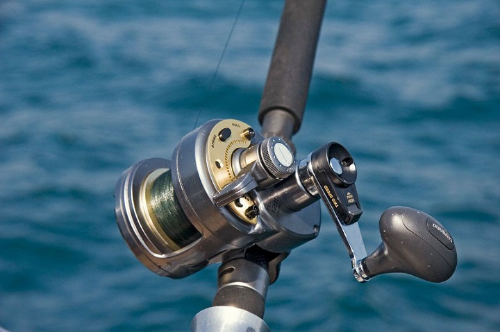 close up picture of shimano reel