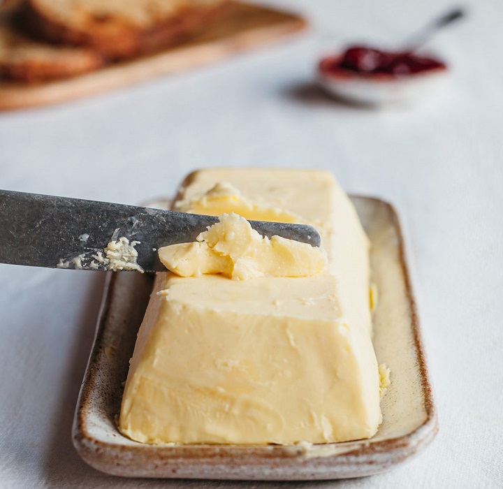 knife scrapping vegan butter 