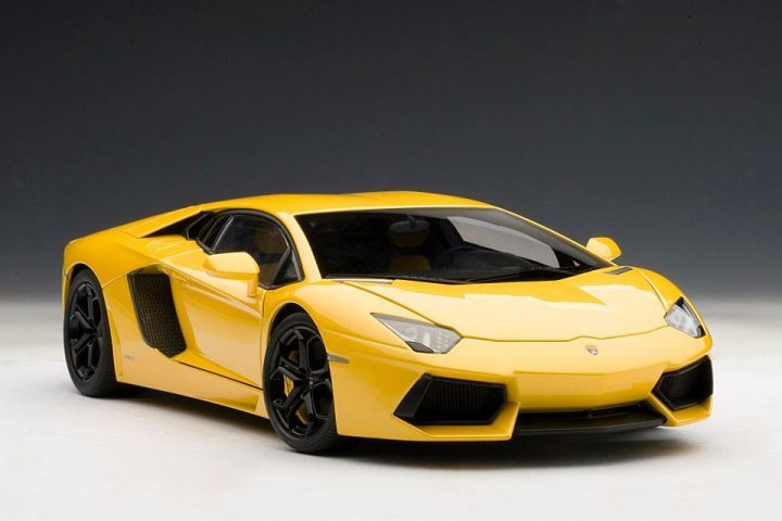 Yellow Lamborghini Aventador scale model
