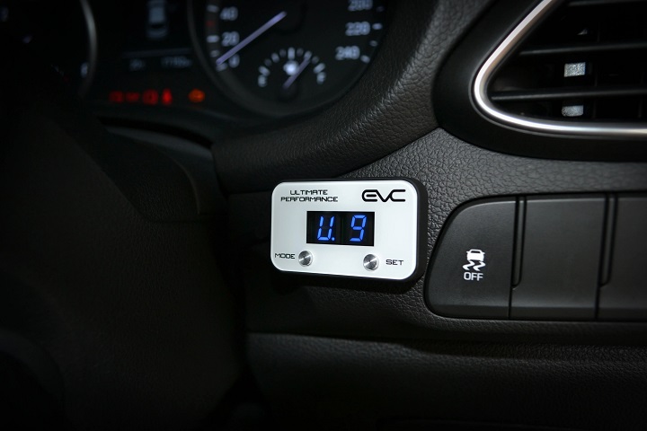 Throttle controller in Toyota Hilux
